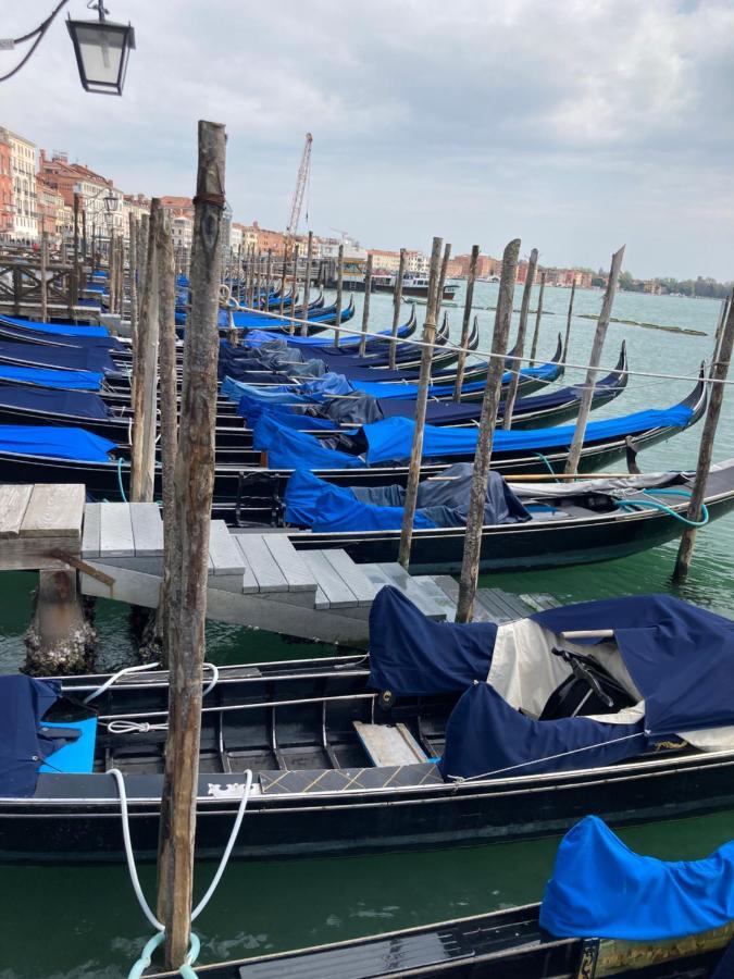 Venice Venezia ,Ghetto,Biennale, Campo Maddalena Buitenkant foto